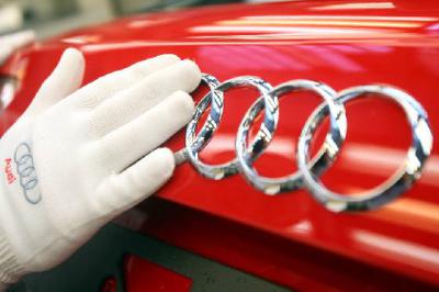 Tovbb bvti motorfejleszt kzpontjt az Audi Hungria Motor Kft.