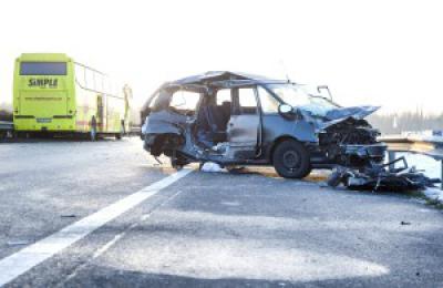 Kt ember meghalt balesetben az M1-es autplyn